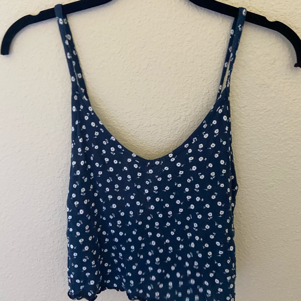 navy blue crop top